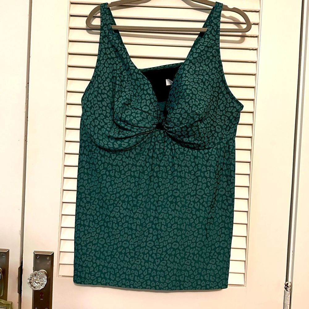 Lane Bryant Women’s Plus Size Swimsuit Tankini Top